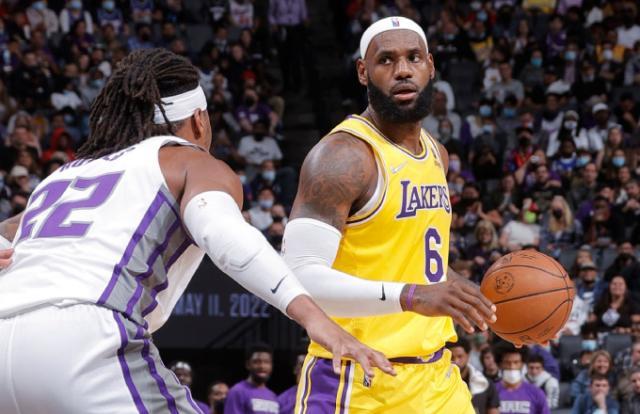 【观察】季前赛令人失望的球队 360湖人只是纸老虎？